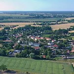 Family In Bleyen-genschmar Daire